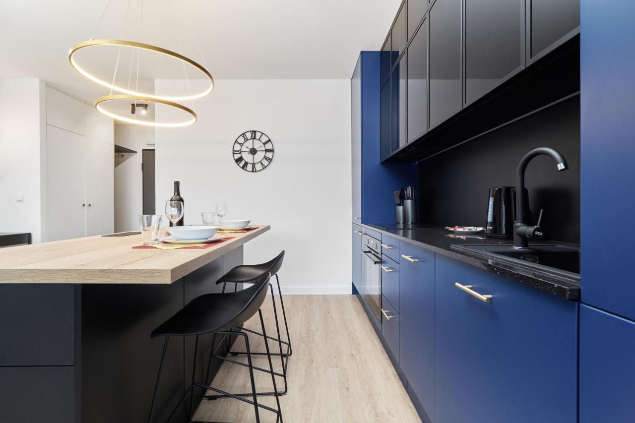 Luxurious Apartments Ksiecia Witolda By Noclegi Renters Wroclaw Ngoại thất bức ảnh